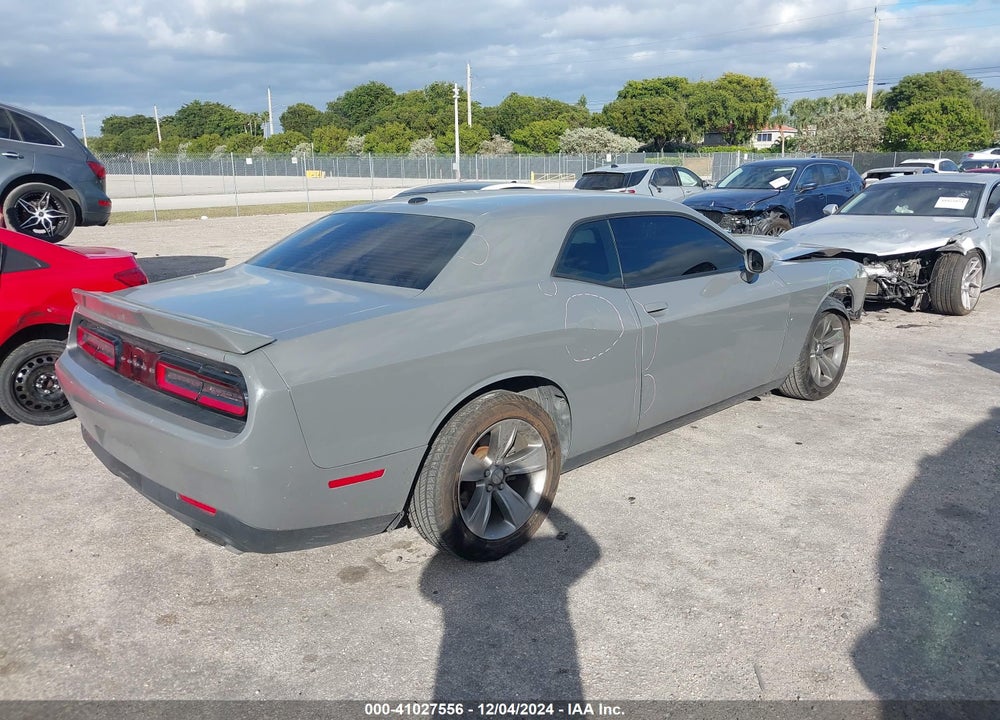 2019 DODGE CHALLENGER SXT VIN: 2C3CDZAG1KH616276