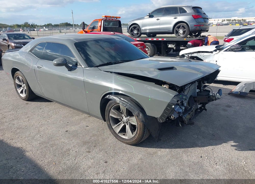 2019 DODGE CHALLENGER SXT VIN: 2C3CDZAG1KH616276