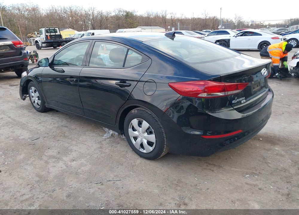 2017 HYUNDAI ELANTRA SE VIN: 5NPD74LF1HH110977