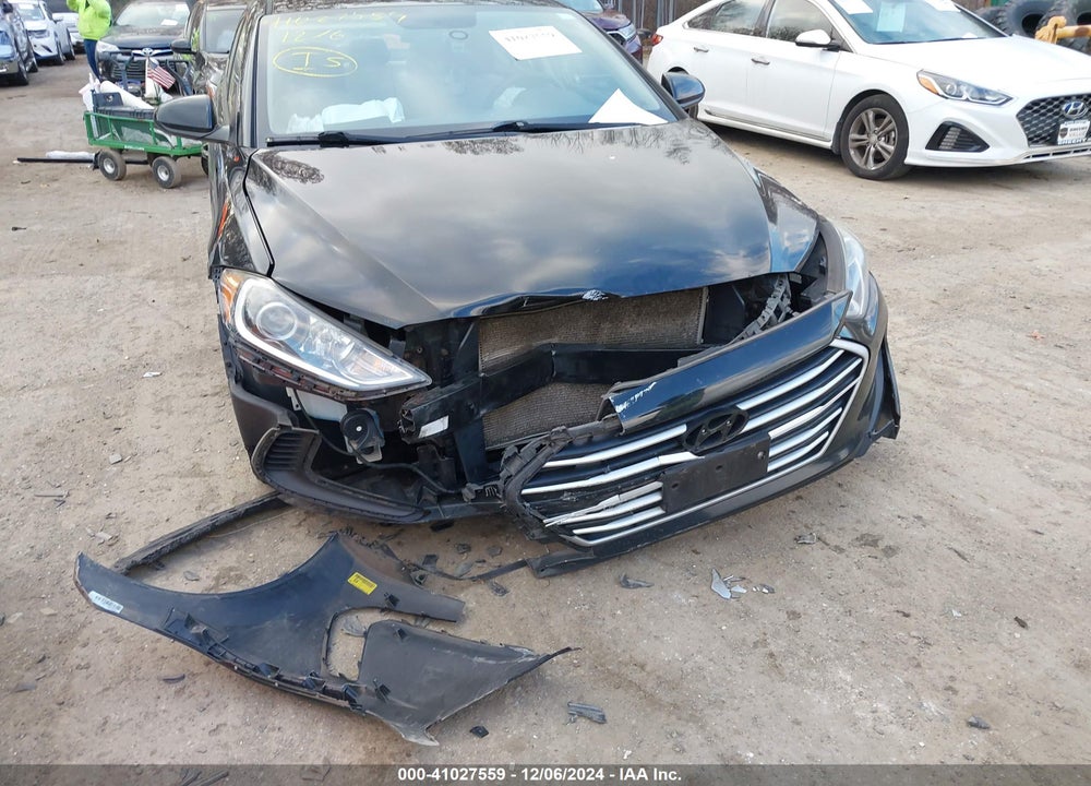 2017 HYUNDAI ELANTRA SE VIN: 5NPD74LF1HH110977