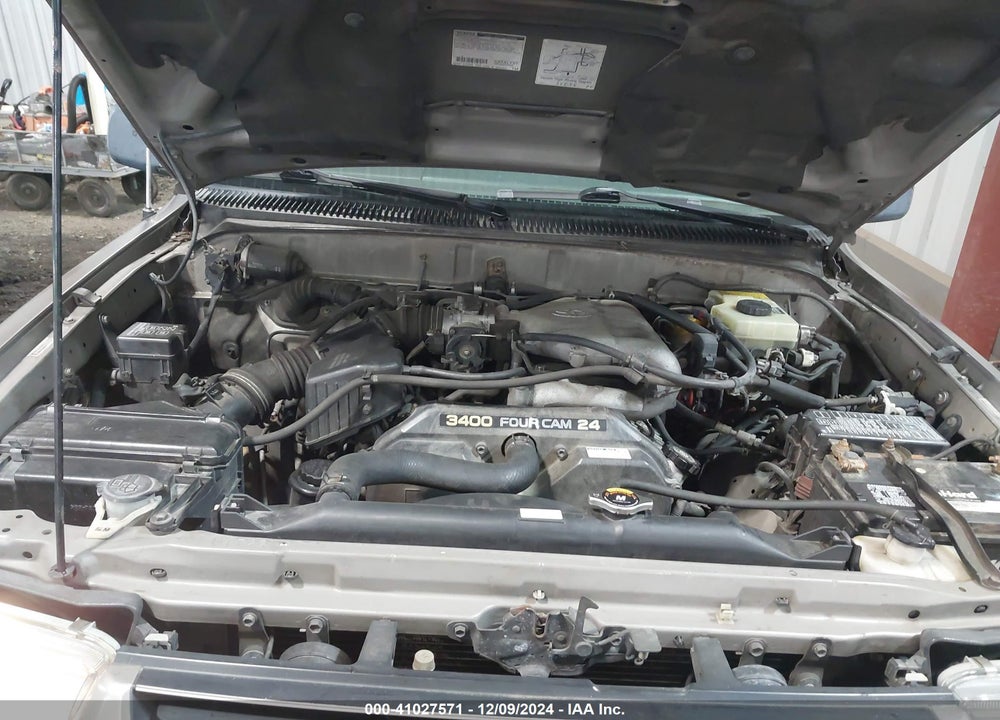2002 TOYOTA 4RUNNER SR5 V6 VIN: JT3GN86R220253266