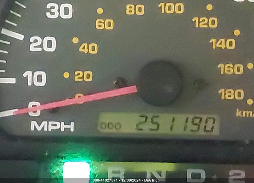 2002 TOYOTA 4RUNNER SR5 V6 VIN: JT3GN86R220253266