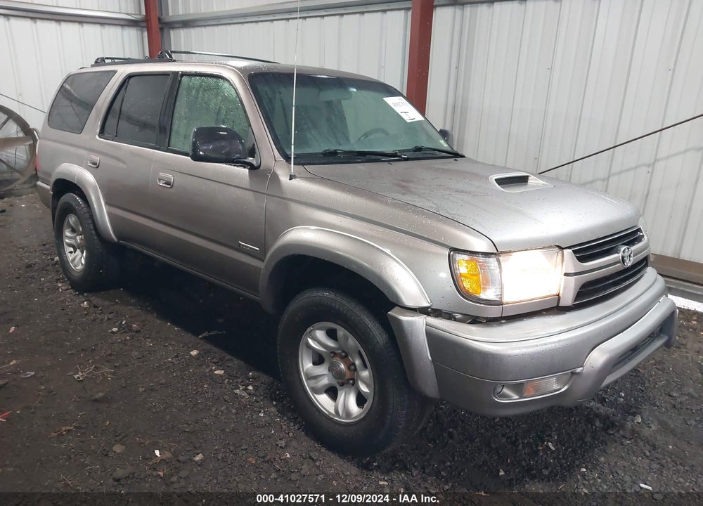 2002 TOYOTA 4RUNNER SR5 V6 VIN: JT3GN86R220253266
