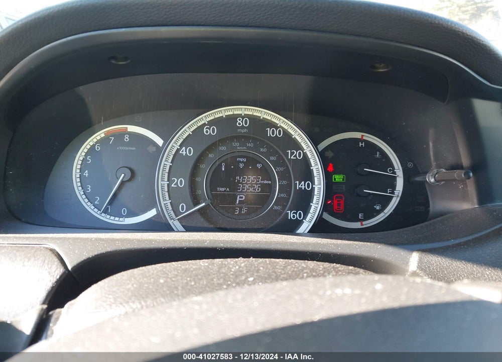 2015 HONDA ACCORD EX-L VIN: 1HGCR2F84FA144070