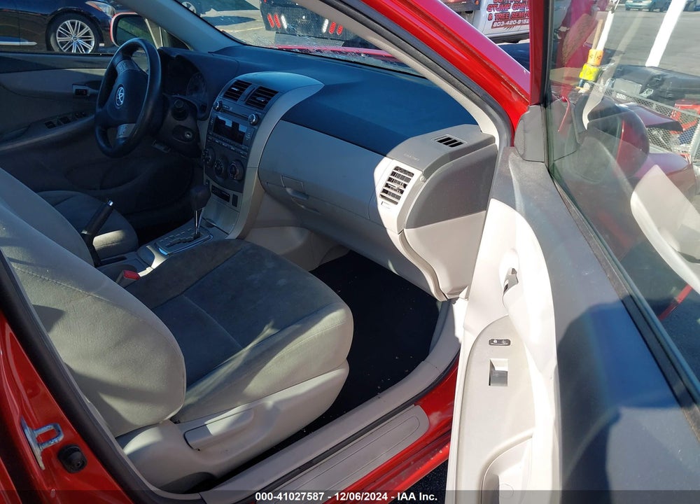 2011 TOYOTA COROLLA LE VIN: 2T1BU4EE8BC646324