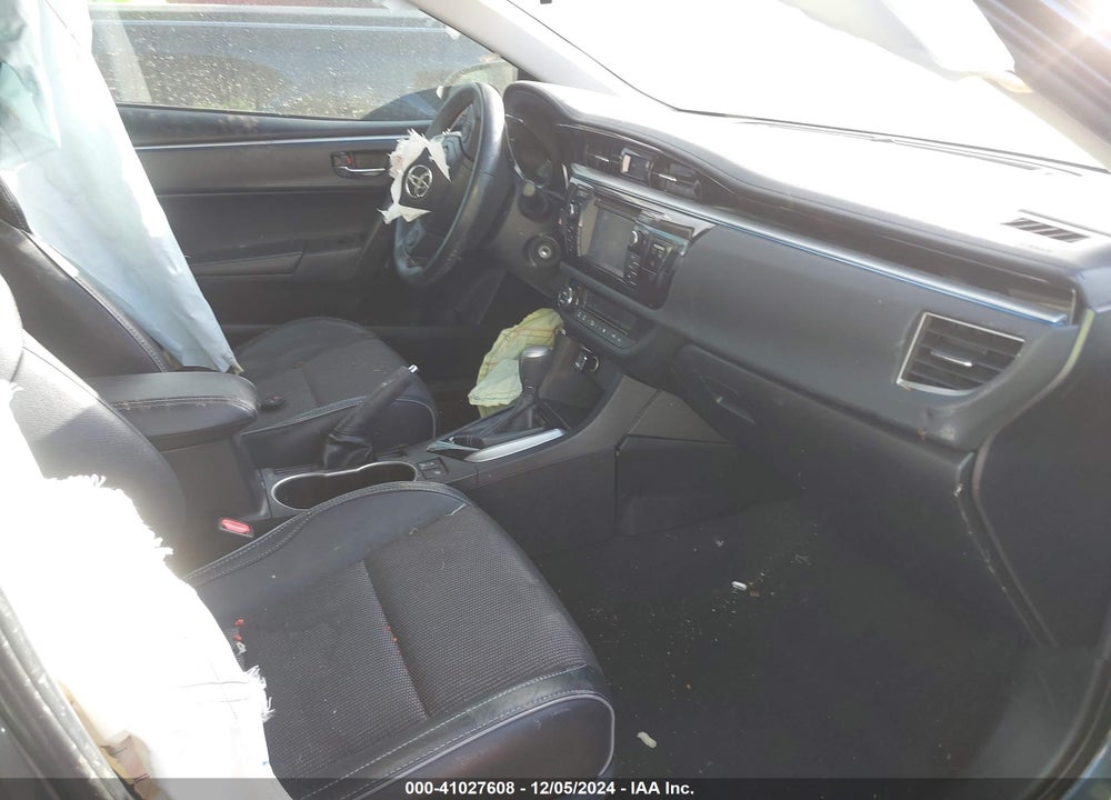 2015 TOYOTA COROLLA S PLUS VIN: 5YFBURHE0FP329281