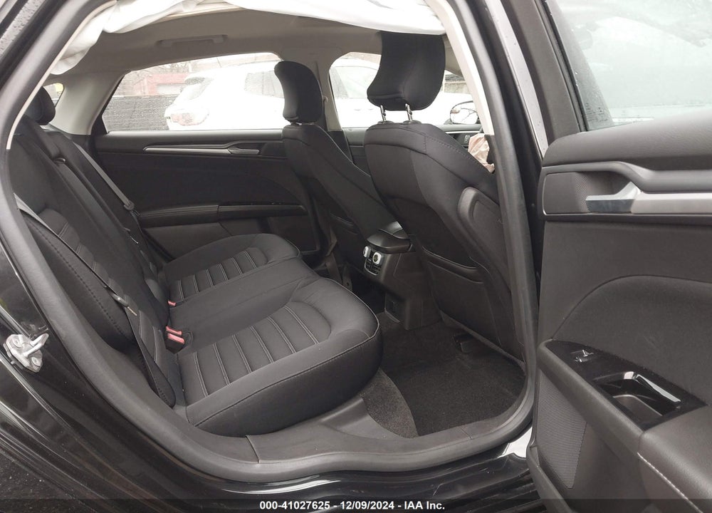 2015 FORD FUSION SE VIN: 3FA6P0H73FR291390