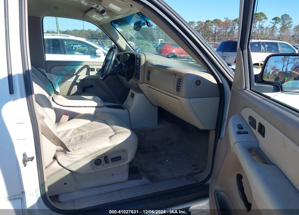 2002 CHEVROLET SUBURBAN 1500 LT VIN: 1GNFK16Z82J127812