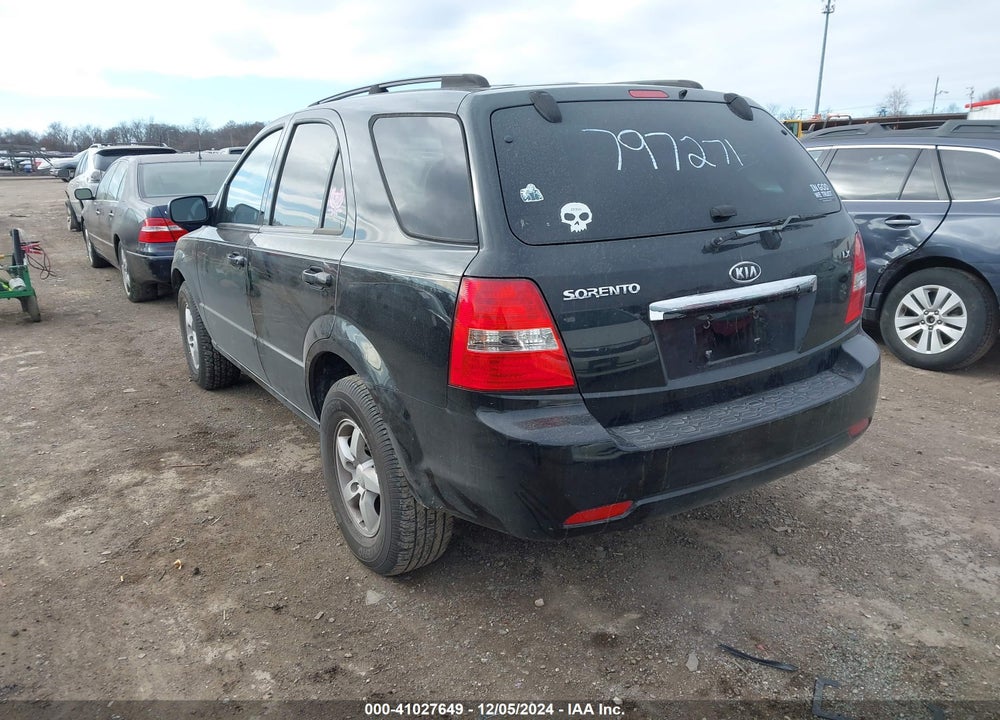 2008 KIA SORENTO LX VIN: KNDJD735385797271