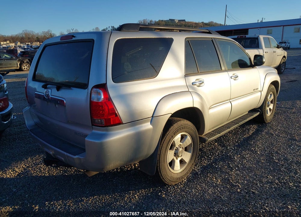 2007 TOYOTA 4RUNNER SR5 V8 VIN: JTEBT14R270066456