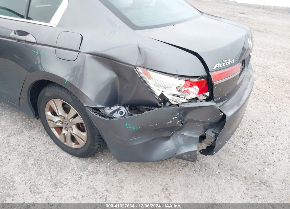 2011 HONDA ACCORD 2.4 LX-P VIN: 1HGCP2F47BA055218