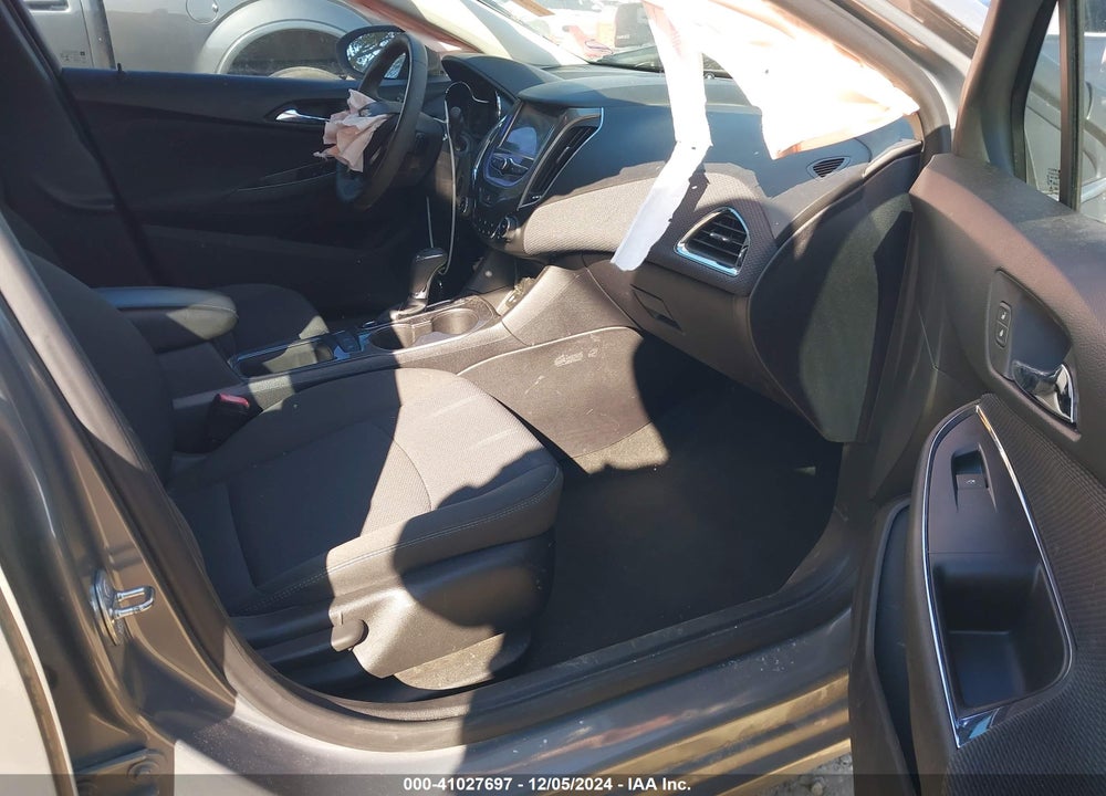 2017 CHEVROLET CRUZE LT AUTO VIN: 1G1BE5SM8H7216519