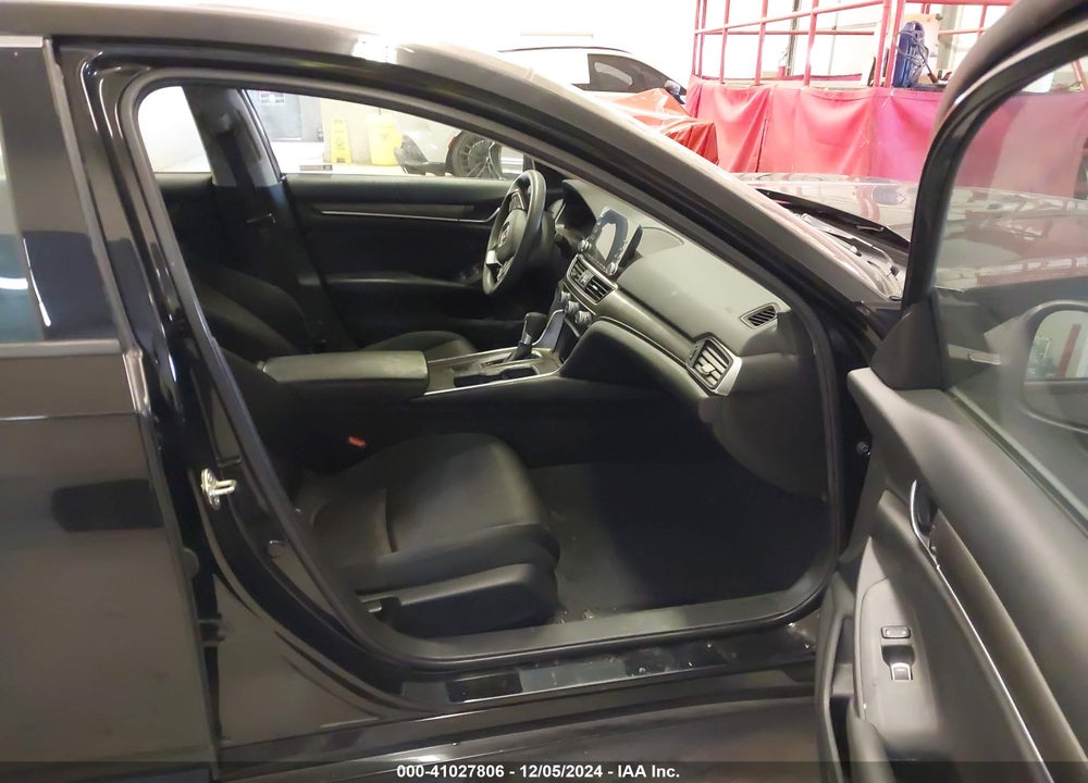 2018 HONDA ACCORD LX VIN: 1HGCV1F15JA207131