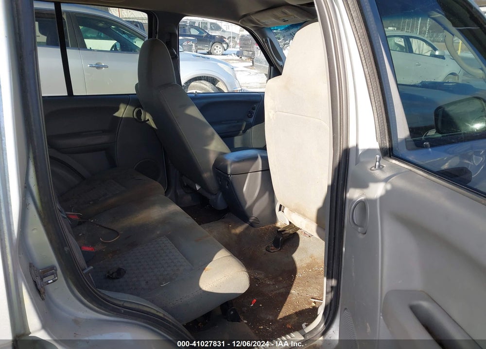 2005 JEEP LIBERTY SPORT VIN: 1J4GL48K75W654981