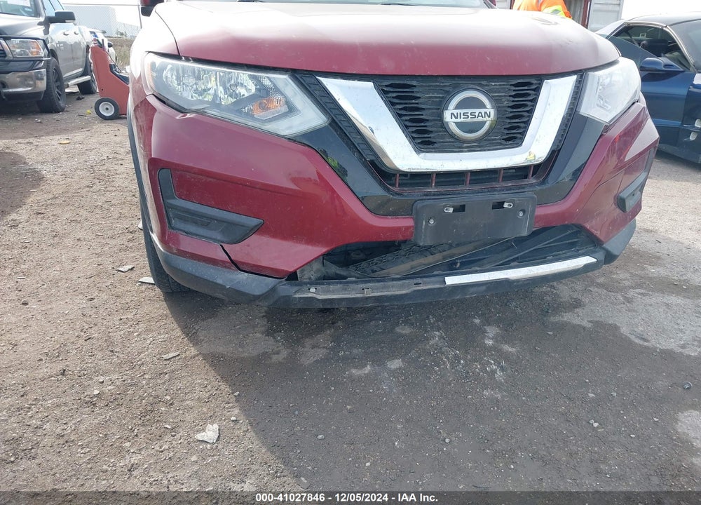 2019 NISSAN ROGUE SV VIN: 5N1AT2MT6KC745506