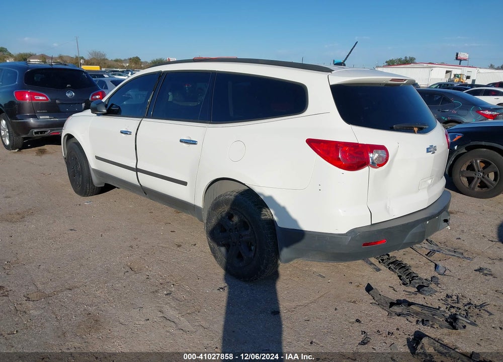 2012 CHEVROLET TRAVERSE LS VIN: 1GNKRFED0CJ295698