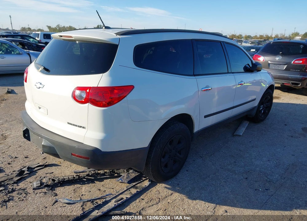 2012 CHEVROLET TRAVERSE LS VIN: 1GNKRFED0CJ295698