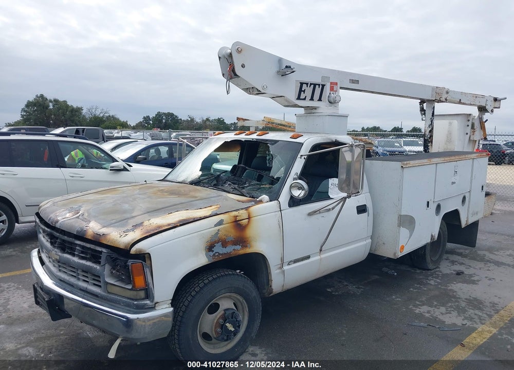 2000 CHEVROLET C3500 CHASSIS VIN: 1GBJC34R4YF512329
