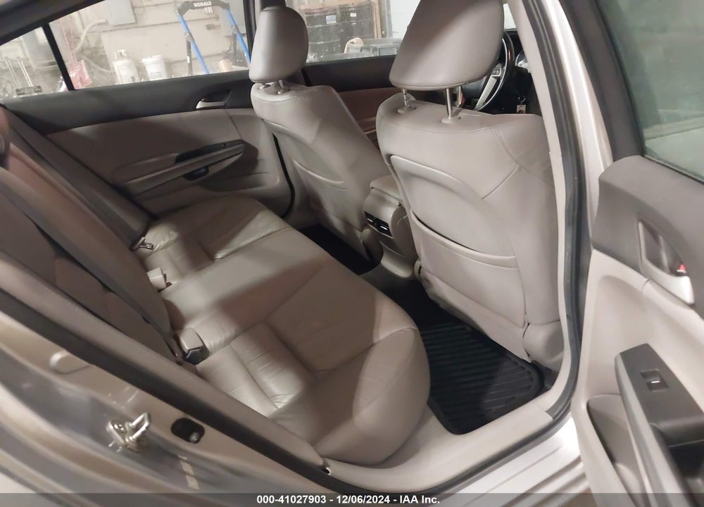 2010 HONDA ACCORD 2.4 EX-L VIN: 1HGCP2F88AA005283