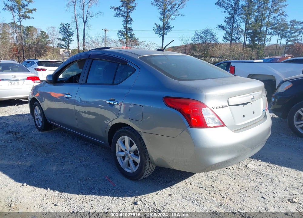 2012 NISSAN VERSA 1.6 SL VIN: 3N1CN7AP5CL812018