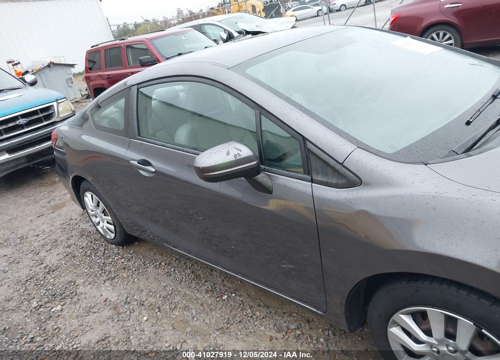 2014 HONDA CIVIC VIN: 2HGFG3B52EH502111