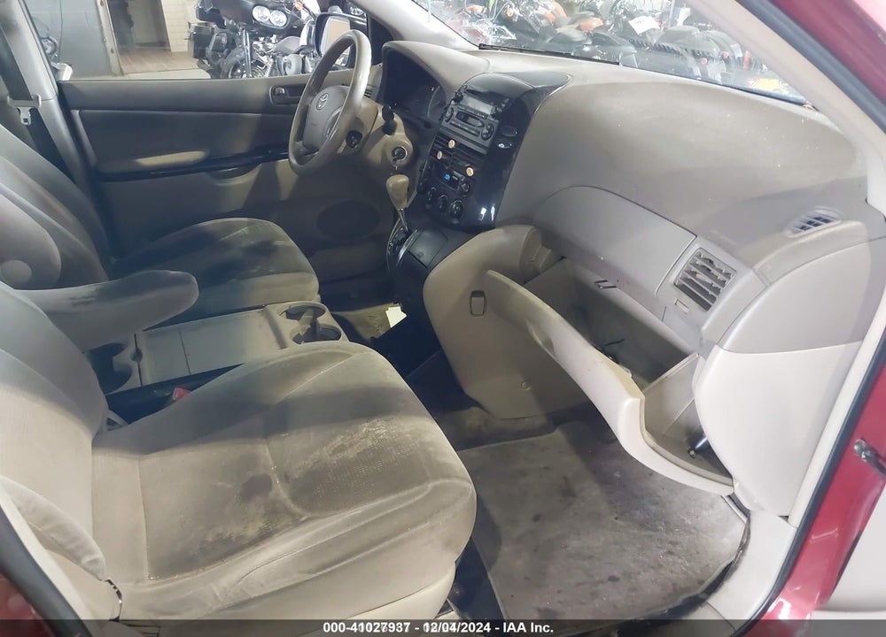 2005 TOYOTA SIENNA LE VIN: 5TDZA23C35S287683