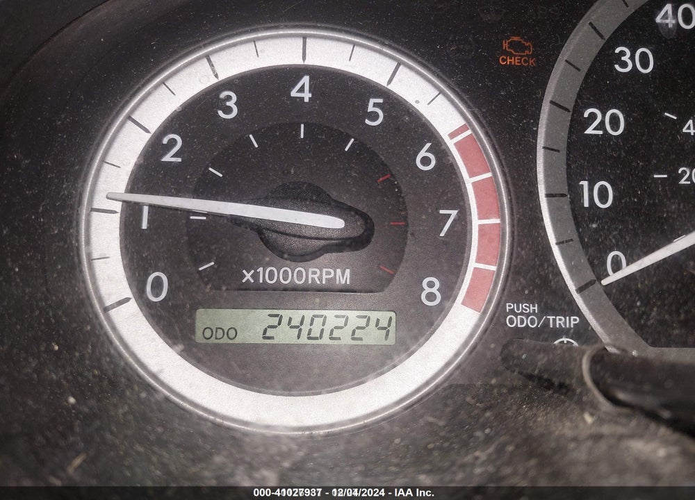 2005 TOYOTA SIENNA LE VIN: 5TDZA23C35S287683