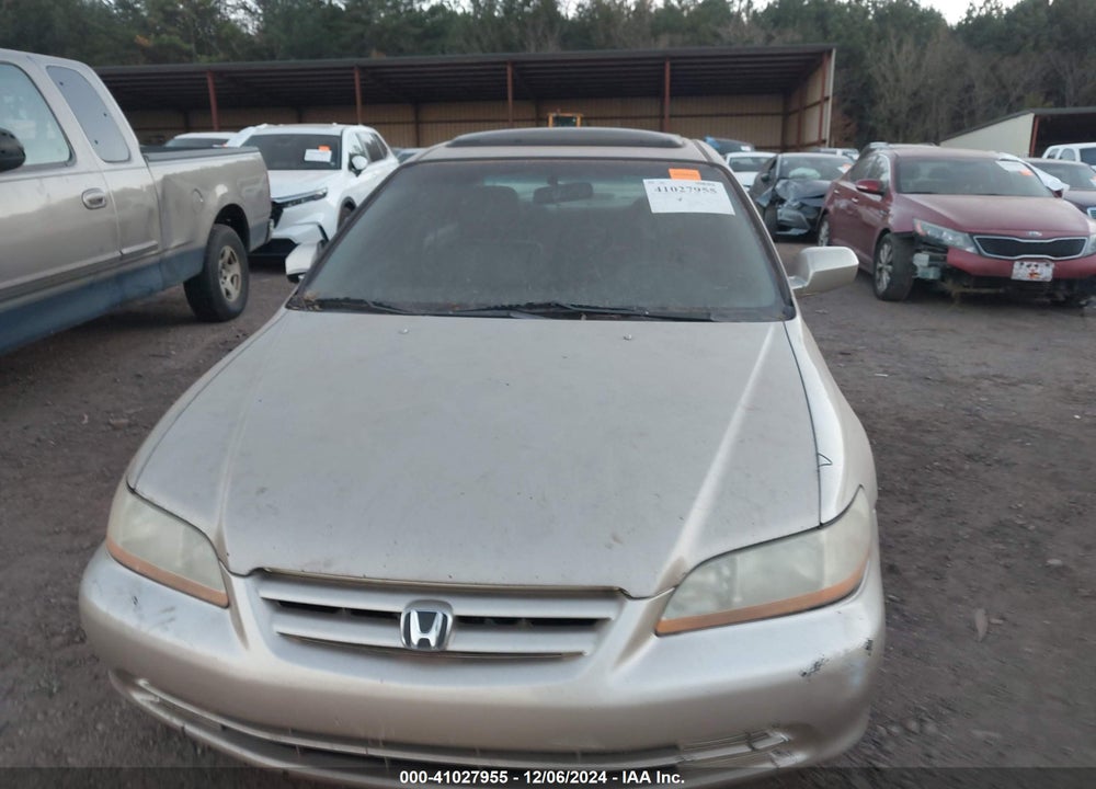 2001 HONDA ACCORD 2.3 EX VIN: 1HGCG566X1A052055