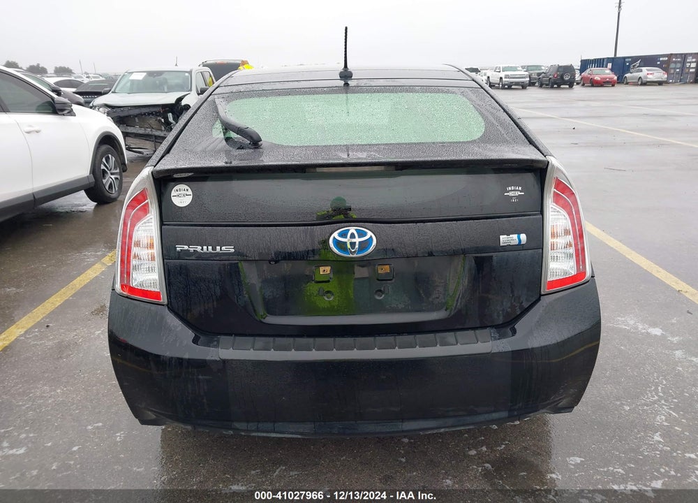 2015 TOYOTA PRIUS VIN: JTDKN3DU5F1945070