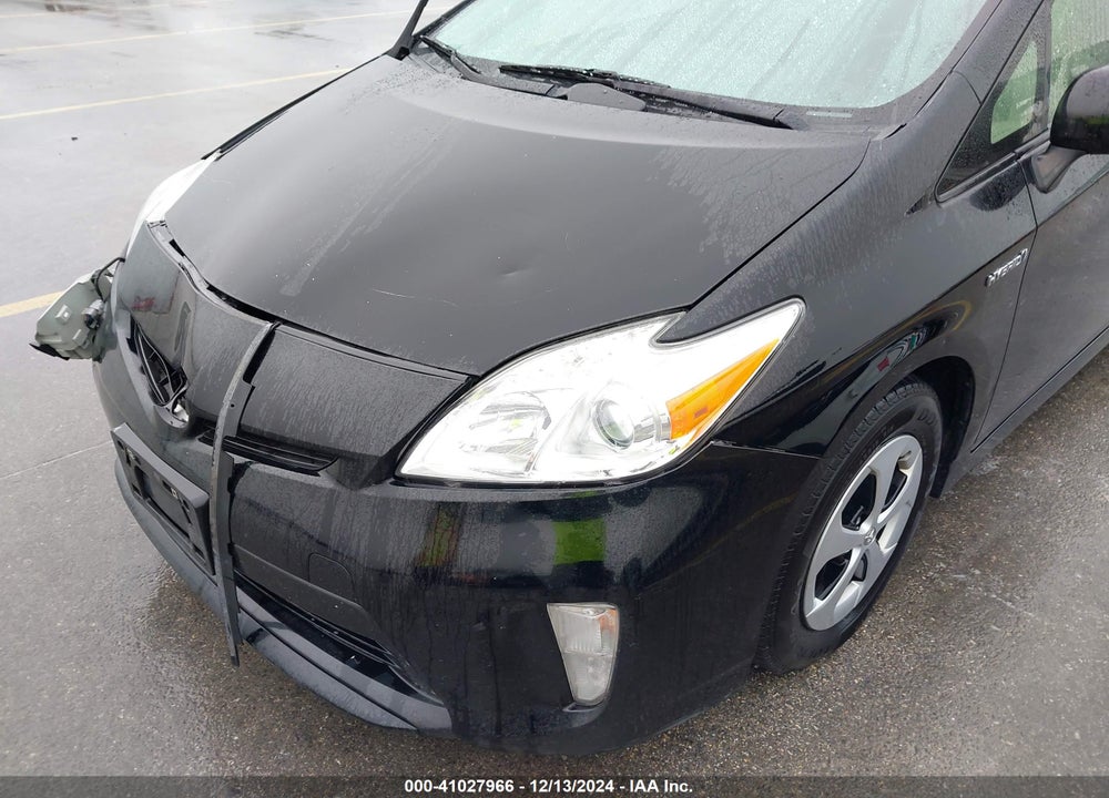 2015 TOYOTA PRIUS VIN: JTDKN3DU5F1945070