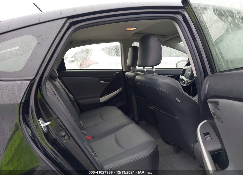 2015 TOYOTA PRIUS VIN: JTDKN3DU5F1945070
