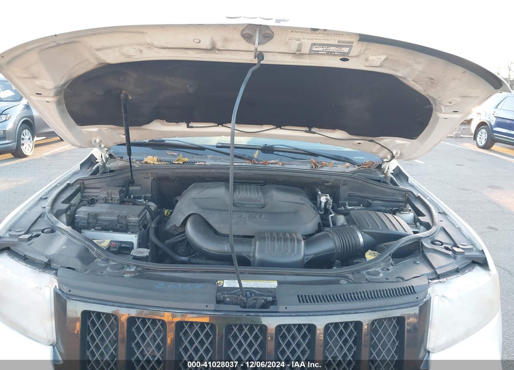 2011 JEEP GRAND CHEROKEE LAREDO VIN: 1J4RR4GG4BC547419