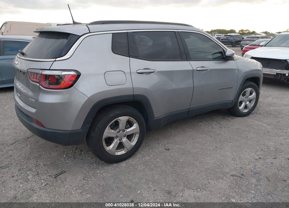 2019 JEEP COMPASS LATITUDE FWD VIN: 3C4NJCBB9KT686242