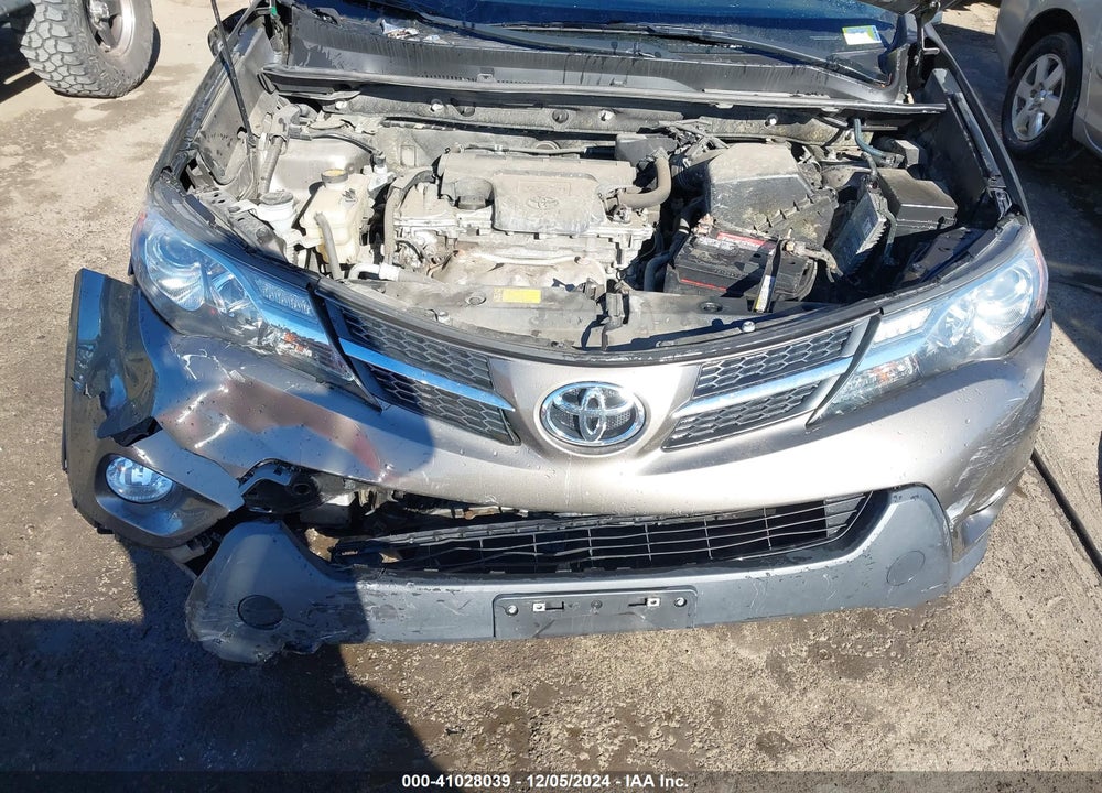 2013 TOYOTA RAV4 XLE VIN: JTMRFREVXD5007805