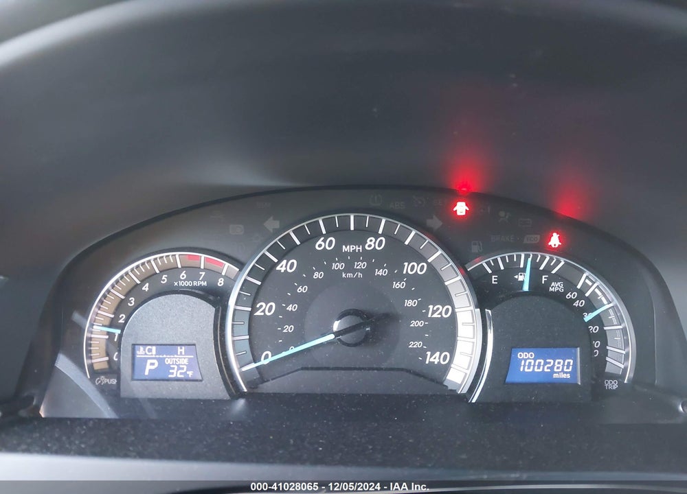 2014 TOYOTA CAMRY SE VIN: 4T1BF1FK5EU864222