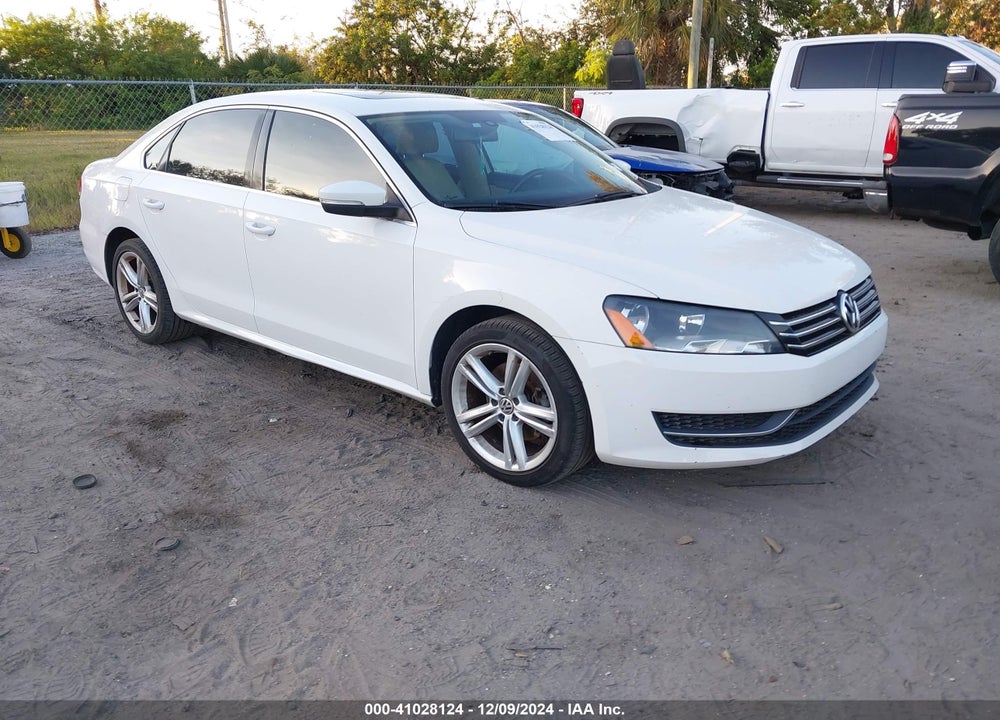 2014 VOLKSWAGEN PASSAT 1.8T SE VIN: 1VWBS7A32EC077511