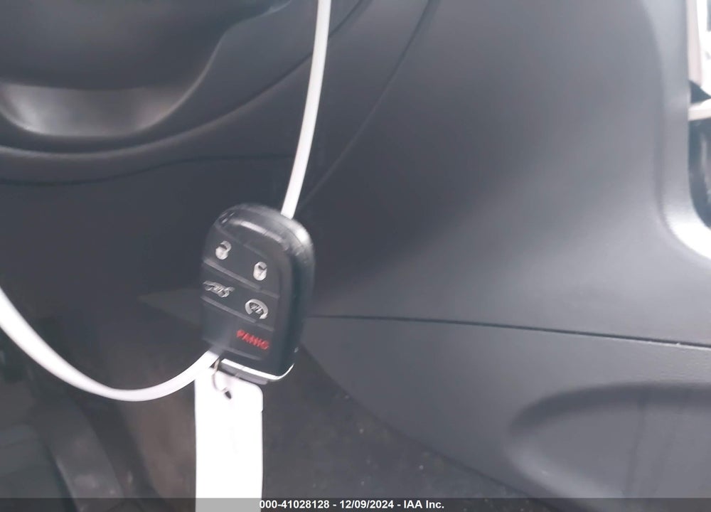 2015 JEEP GRAND CHEROKEE SUMMIT VIN: 1C4RJFJGXFC122665