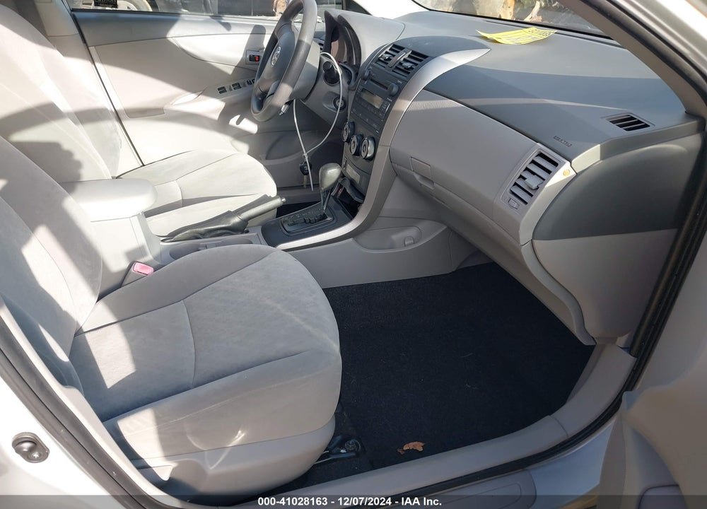 2009 TOYOTA COROLLA LE VIN: JTDBL40E299047025