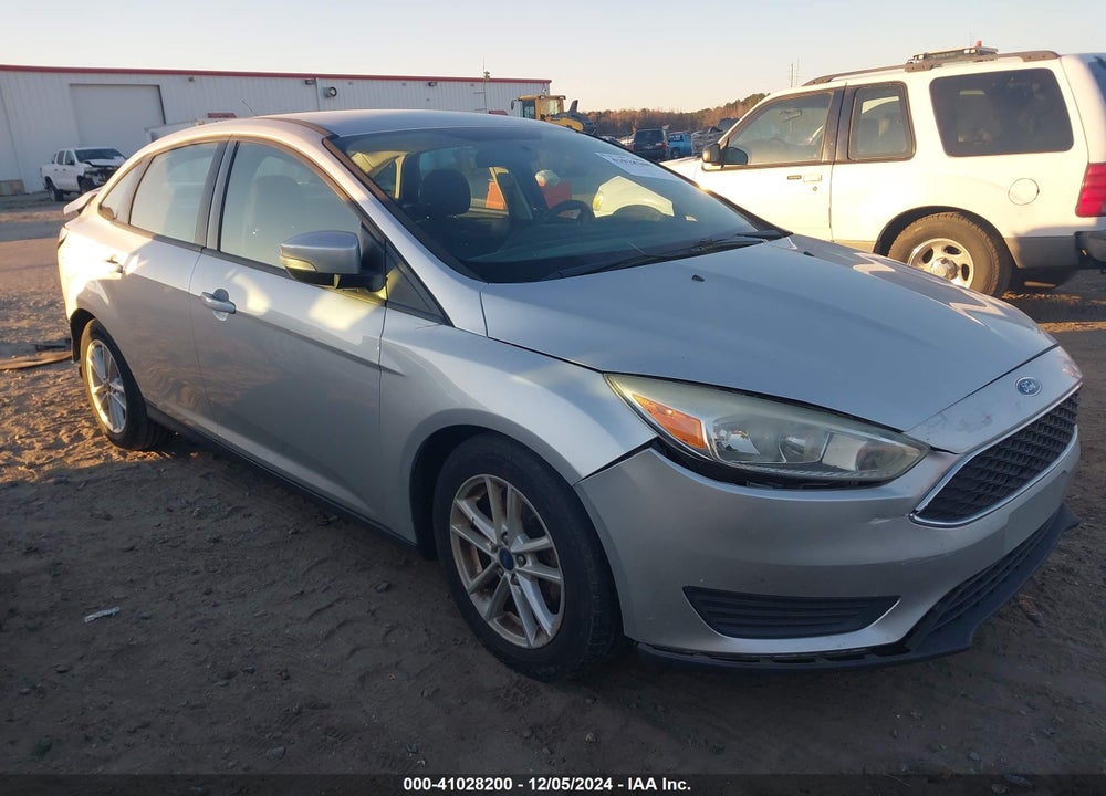 2016 FORD FOCUS SE VIN: 1FADP3F22GL318126