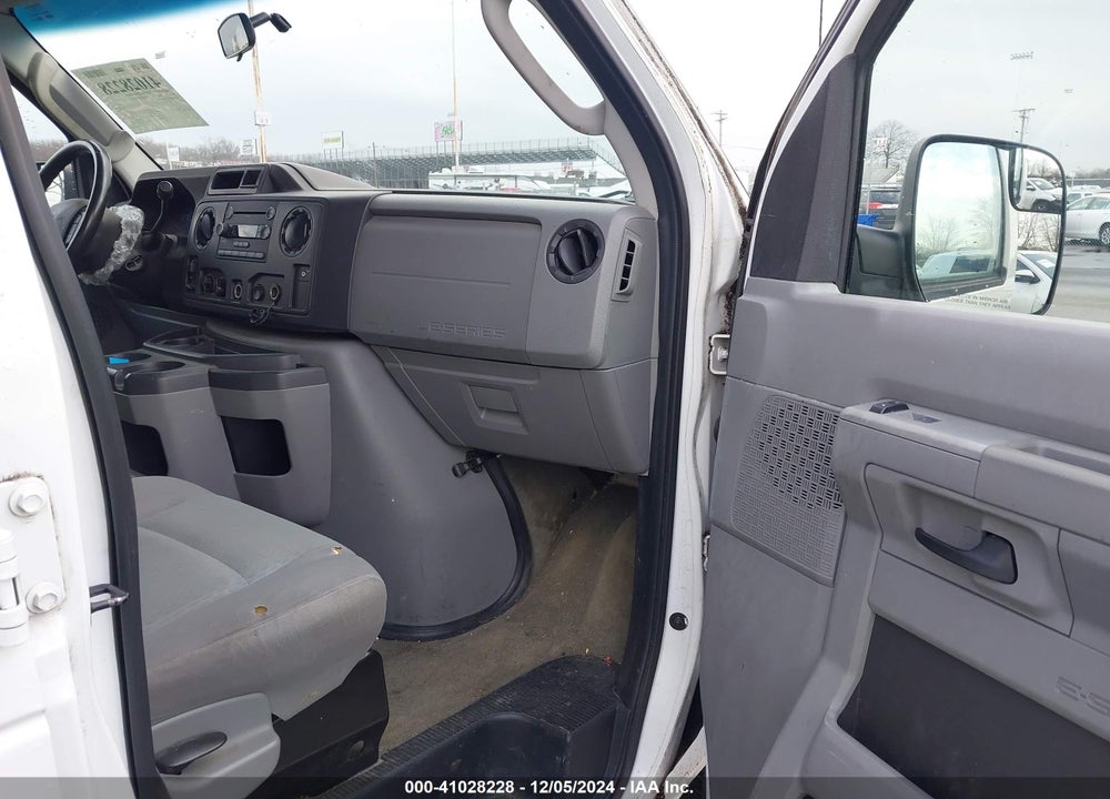 2011 FORD E-350 SUPER DUTY XLT VIN: 1FBSS3BLXBDB12607