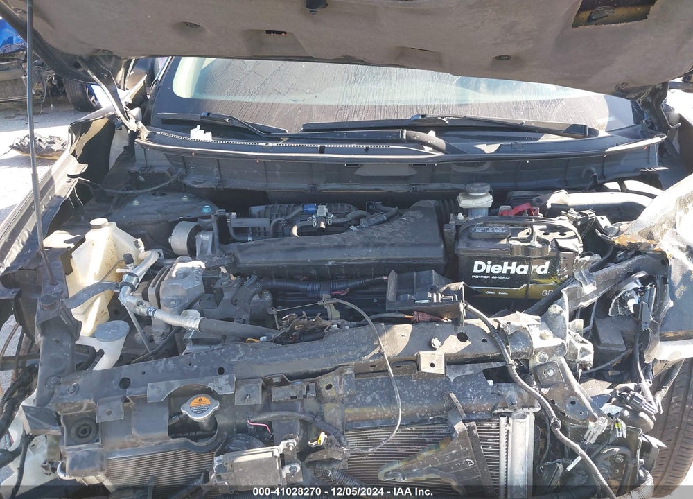 2018 NISSAN ROGUE SV VIN: 5N1AT2MT2JC827912