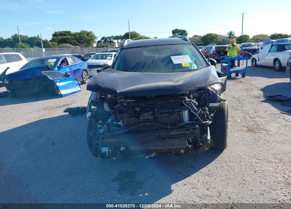 2018 NISSAN ROGUE SV VIN: 5N1AT2MT2JC827912