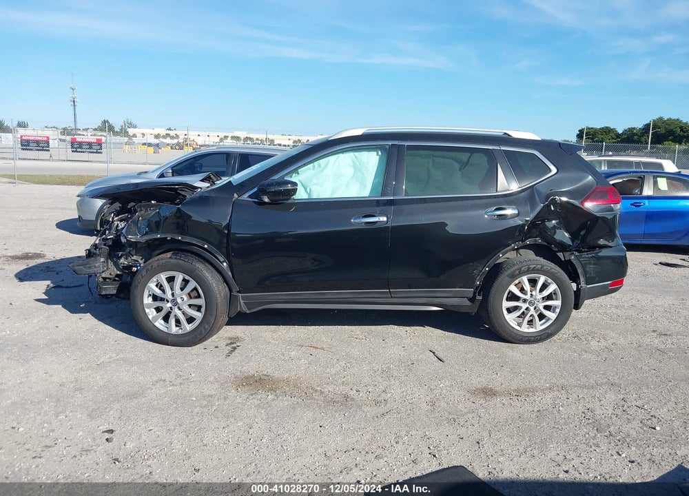 2018 NISSAN ROGUE SV VIN: 5N1AT2MT2JC827912