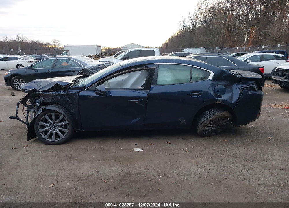 2024 MAZDA 3 VIN: 3MZBPACM2RM423551