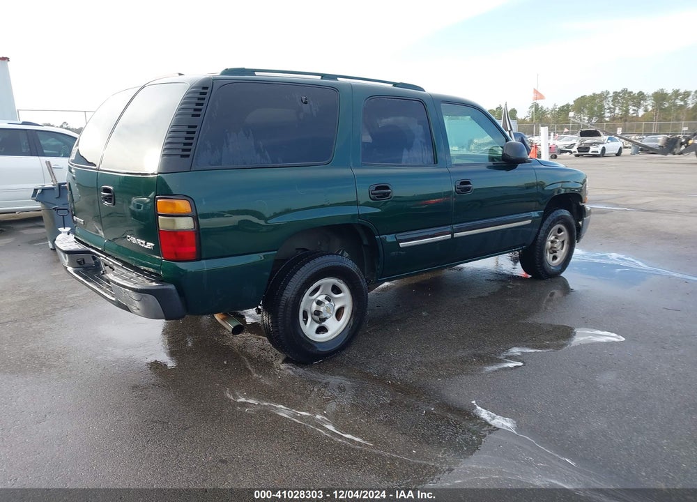 2004 CHEVROLET TAHOE LS VIN: 1GNEK13V74R258022