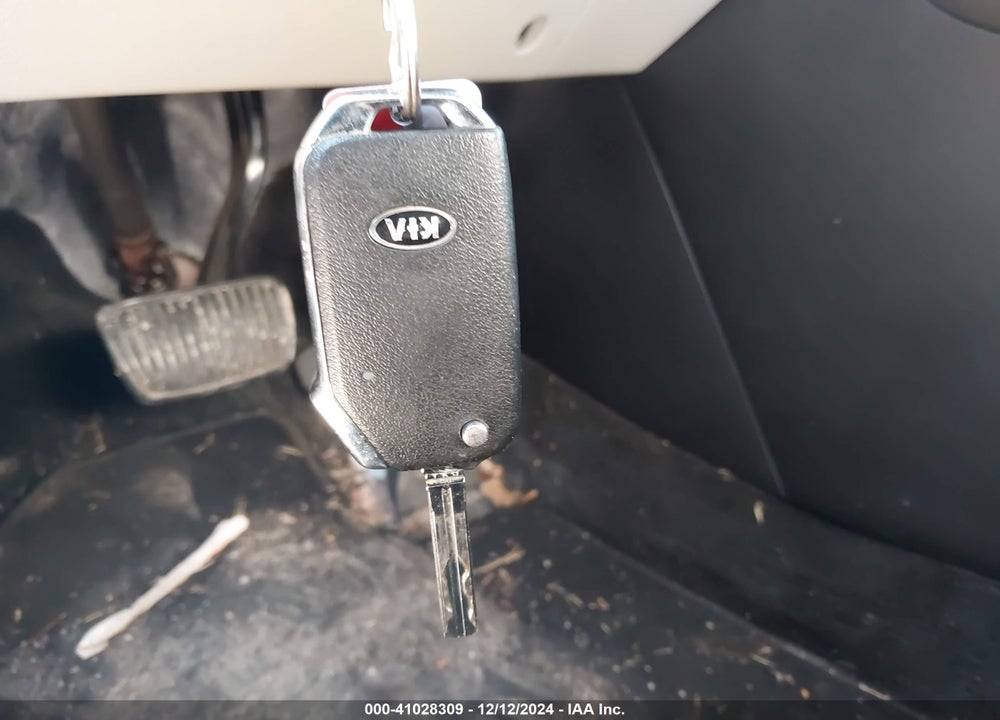 2021 KIA SPORTAGE VIN: KNDPMCAC0M7902612