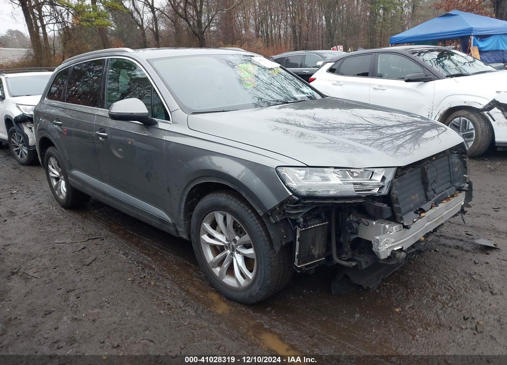 2017 AUDI Q7 3.0T PREMIUM VIN: WA1LAAF76HD026637