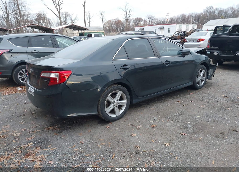 2012 TOYOTA CAMRY SE VIN: 4T1BF1FK8CU105240