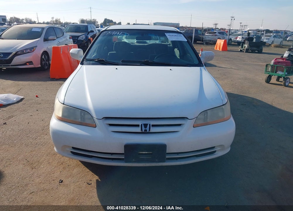 2001 HONDA ACCORD 2.3 LX VIN: 1HGCG66571A002033
