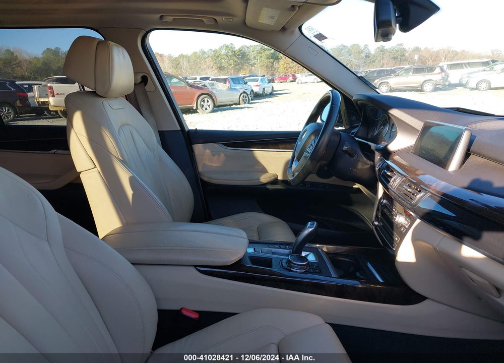 2016 BMW X5 SDRIVE35I VIN: 5UXKR2C51G0R73236